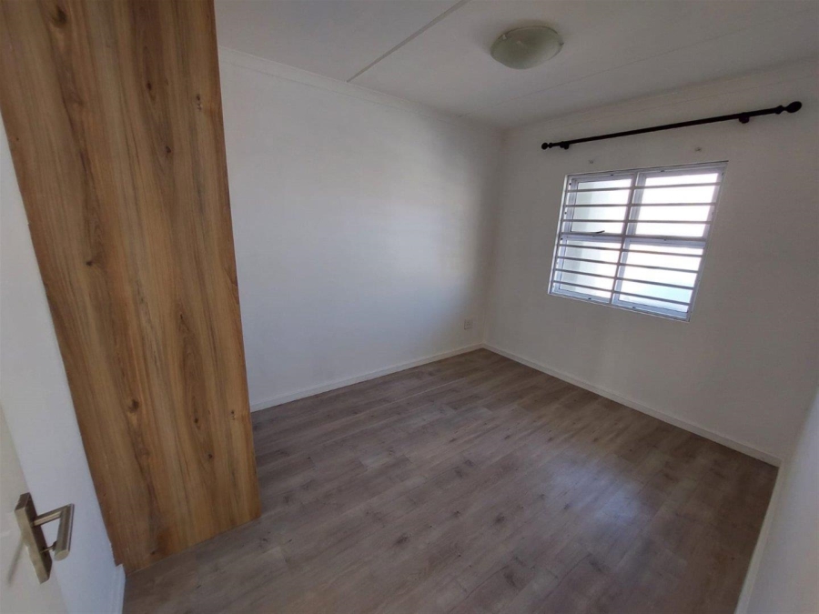 2 Bedroom Property for Sale in Muizenberg Western Cape